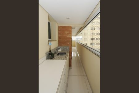 Apartamento para alugar com 203m², 4 quartos e 3 vagas Apartamento para alugar com 203m², 4 quartos e 3 vagasÁrea gourmet