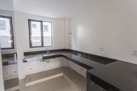Apartamento à venda com 115m², 3 quartos e 2 vagasCozinha