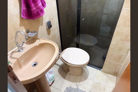 Apartamento à venda com 90m², 2 quartos e 2 vagas Apartamento à venda com 90m², 2 quartos e 2 vagasBanheiro Social