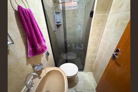 Apartamento à venda com 90m², 2 quartos e 2 vagas Apartamento à venda com 90m², 2 quartos e 2 vagasBanheiro Social