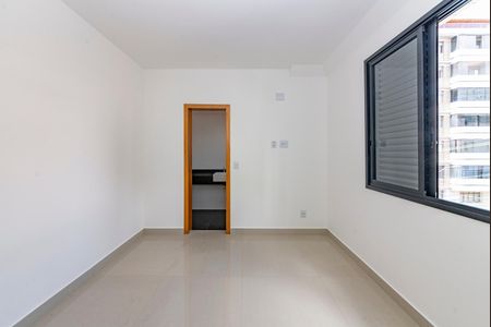 Apartamento à venda com 88m², 3 quartos e 2 vagasSuíte 2
