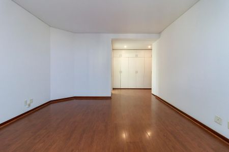 Apartamento à venda com 330m², 4 quartos e 3 vagasSuíte Principal