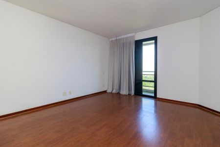 Apartamento à venda com 330m², 4 quartos e 3 vagasSuíte Principal