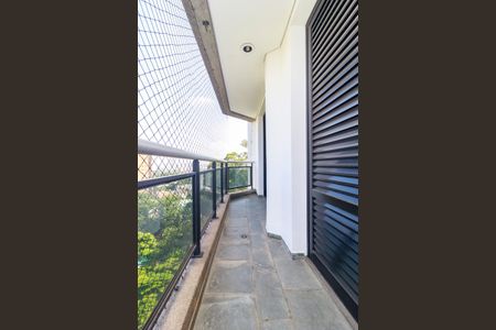 Apartamento à venda com 330m², 4 quartos e 3 vagasSuíte 3