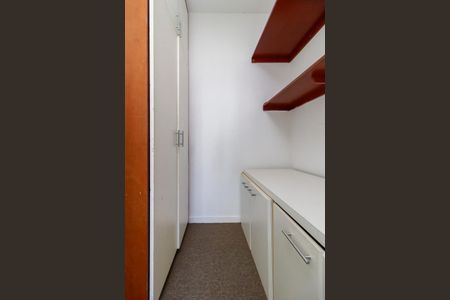 Apartamento à venda com 330m², 4 quartos e 3 vagasQuarto de Serviço