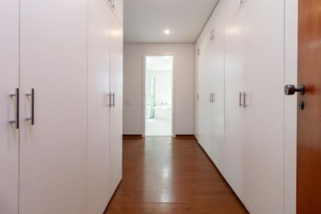 Apartamento à venda com 330m², 4 quartos e 3 vagasSuíte Principal