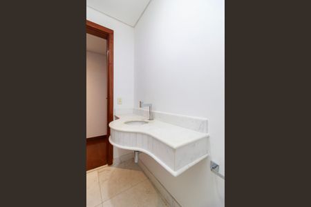 Apartamento à venda com 330m², 4 quartos e 3 vagasLavabo