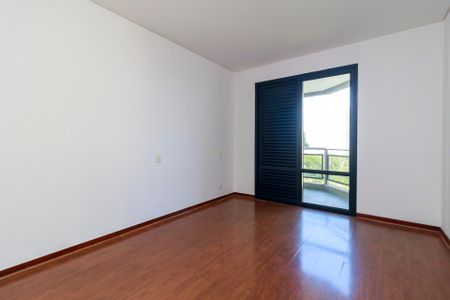 Apartamento à venda com 330m², 4 quartos e 3 vagasSuíte 2
