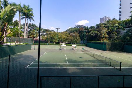 Apartamento à venda com 330m², 4 quartos e 3 vagasQuadra de Tenis