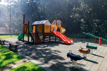 Apartamento à venda com 330m², 4 quartos e 3 vagasPlayground