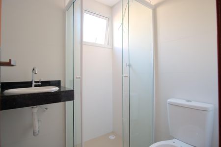 Casa de condomínio para alugar com 42m², 2 quartos e sem vagaBanheiro