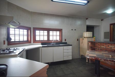 Casa à venda com 300m², 5 quartos e 2 vagasCozinha