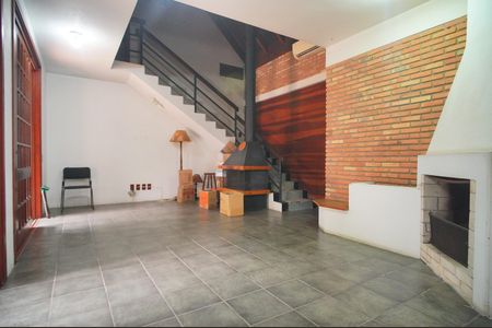 Casa à venda com 300m², 5 quartos e 2 vagasSala