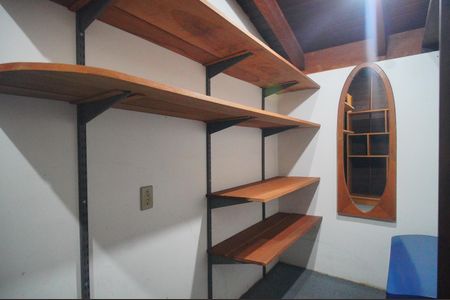 Casa à venda com 300m², 5 quartos e 2 vagasCloset