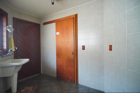 Casa à venda com 300m², 5 quartos e 2 vagasÁrea de Serviço