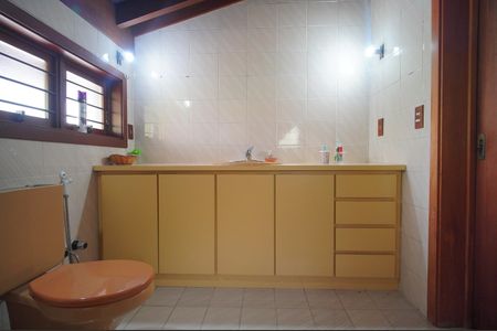 Casa à venda com 300m², 5 quartos e 2 vagasBanheiro da Suíte