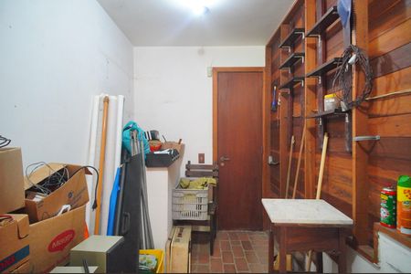 Casa à venda com 300m², 5 quartos e 2 vagasDespensa