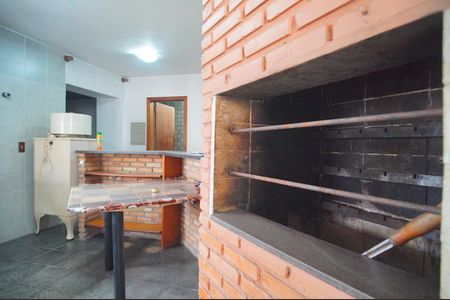 Casa à venda com 300m², 5 quartos e 2 vagasChurrasqueira