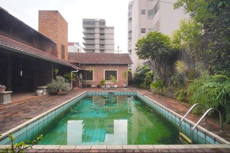 Casa à venda com 300m², 5 quartos e 2 vagasPiscina