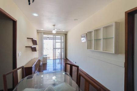 Apartamento à venda com 80m², 2 quartos e 1 vagaSala