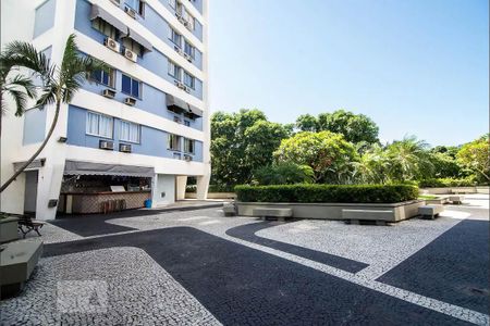 Apartamento à venda com 80m², 2 quartos e 1 vagaÁrea comum