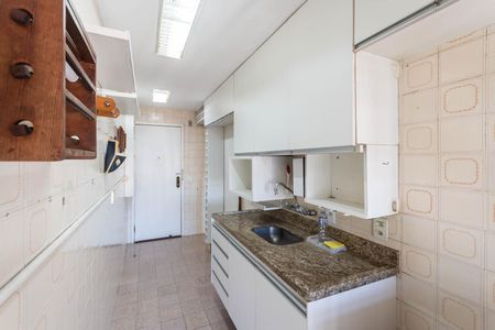 Apartamento à venda com 80m², 2 quartos e 1 vagaCozinha