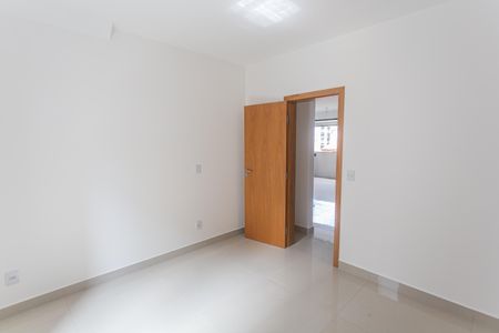 Apartamento à venda com 88m², 3 quartos e 2 vagasSuíte 2