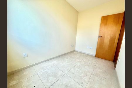 Apartamento à venda com 82m², 3 quartos e 1 vagaQuarto 2