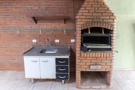 Casa à venda com 100m², 2 quartos e 1 vagaÁrea de Serviço