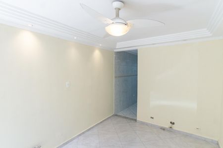 Casa à venda com 100m², 2 quartos e 1 vagaSala
