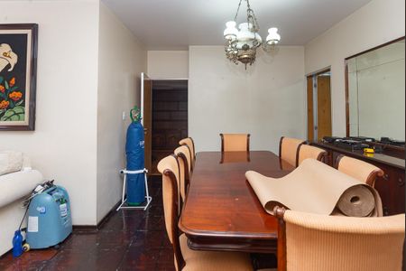 Apartamento à venda com 116m², 3 quartos e 1 vaga Apartamento à venda com 116m², 3 quartos e 1 vagaSala