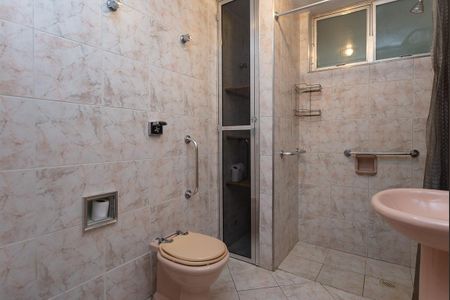 Apartamento à venda com 116m², 3 quartos e 1 vaga Apartamento à venda com 116m², 3 quartos e 1 vagaBanheiro Social