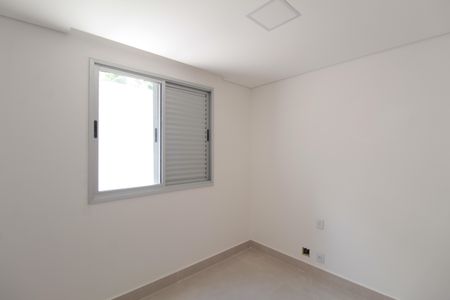 Apartamento à venda com 139m², 3 quartos e 3 vagasQuarto 2