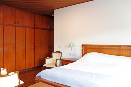 Casa de condomínio para alugar com 630m², 3 quartos e 3 vagasQuarto 2