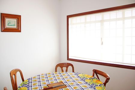 Casa de condomínio para alugar com 630m², 3 quartos e 3 vagasCopa