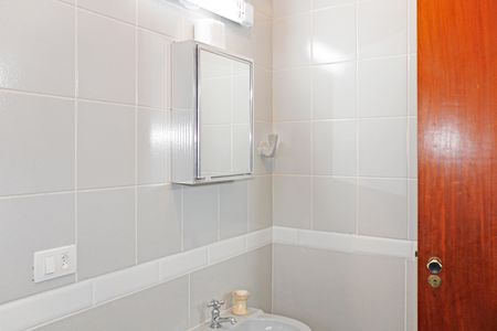 Casa de condomínio para alugar com 630m², 3 quartos e 3 vagasedícula