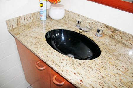 Casa de condomínio para alugar com 630m², 3 quartos e 3 vagasBanheiro do Quarto 1