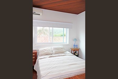 Casa de condomínio para alugar com 630m², 3 quartos e 3 vagasQuarto 1