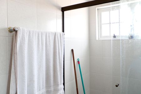 Casa de condomínio para alugar com 630m², 3 quartos e 3 vagasBanheiro do Quarto 3