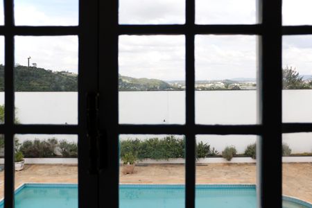 Casa de condomínio para alugar com 630m², 3 quartos e 3 vagasEscritório