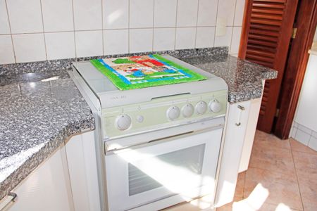 Casa de condomínio para alugar com 630m², 3 quartos e 3 vagasCozinha