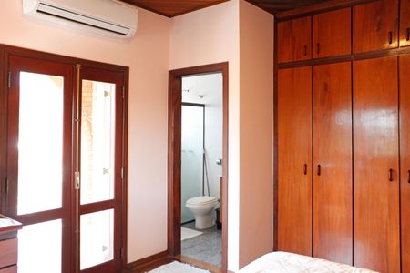 Casa de condomínio para alugar com 630m², 3 quartos e 3 vagasQuarto 3