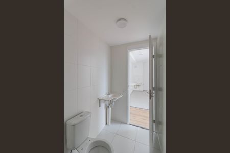 Apartamento para alugar com 36m², 2 quartos e sem vaga Apartamento para alugar com 36m², 2 quartos e sem vagaBanheiro
