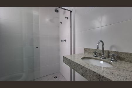 Apartamento para alugar com 58m², 2 quartos e 2 vagas Apartamento para alugar com 58m², 2 quartos e 2 vagasBanheiro Quarto 1 suíte