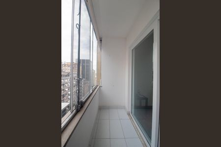 Apartamento à venda com 83m², 2 quartos e sem vagaVaranda