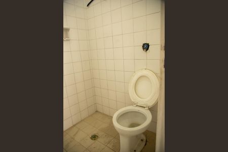 Casa à venda com 305m², 3 quartos e 4 vagas Casa à venda com 305m², 3 quartos e 4 vagasbanheiro area de serviço