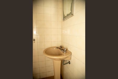 Casa à venda com 305m², 3 quartos e 4 vagas Casa à venda com 305m², 3 quartos e 4 vagasBanheiro 1