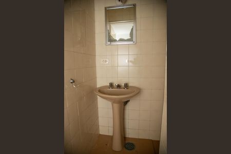 Casa à venda com 305m², 3 quartos e 4 vagas Casa à venda com 305m², 3 quartos e 4 vagasBanheiro 1