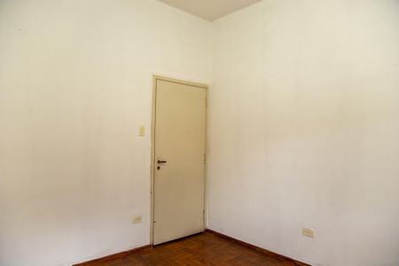 Casa à venda com 305m², 3 quartos e 4 vagas Casa à venda com 305m², 3 quartos e 4 vagasQuarto 3