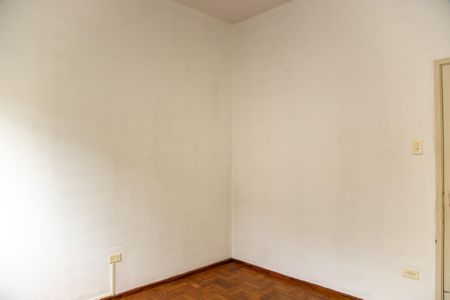 Casa à venda com 305m², 3 quartos e 4 vagas Casa à venda com 305m², 3 quartos e 4 vagasQuarto 2